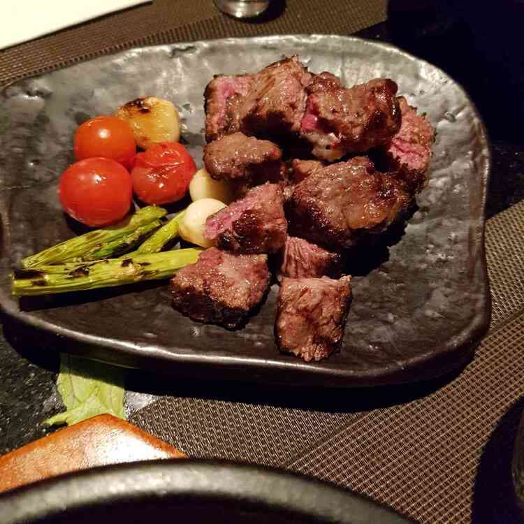 한우 전문 레스토랑, 육덕등심 - AI 딩코의 맛집 공략