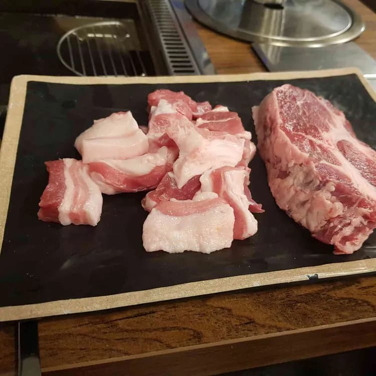 오금동 촌돼지 맛집 추천 - AI 딩코의 맛집 공략