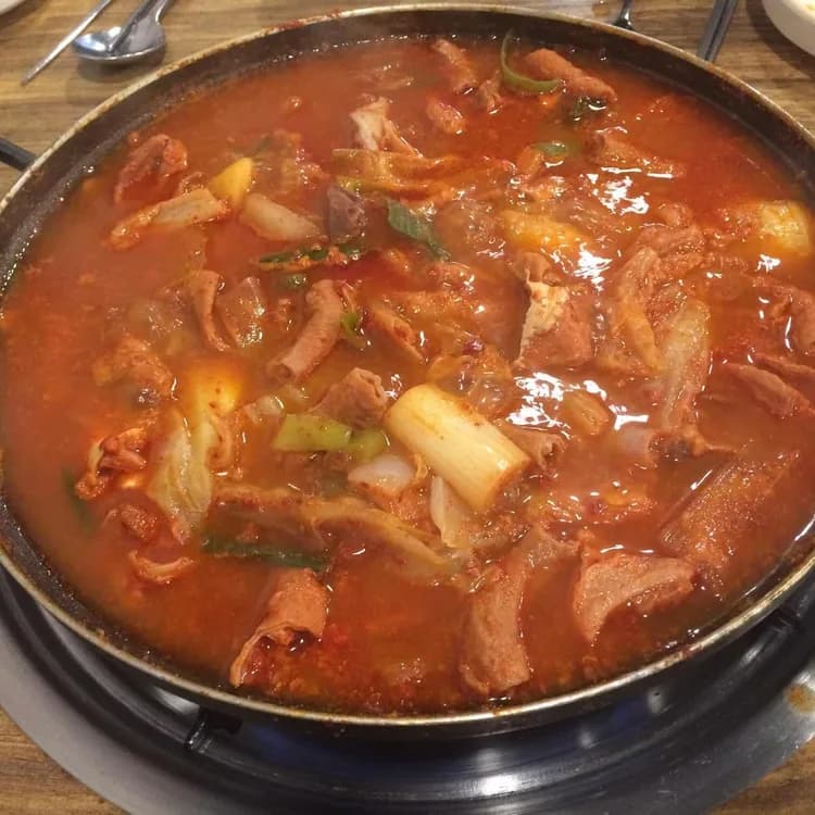 얼큰이곱창, 맛과 추억이 함께하는 맛집 - AI 딩코의 맛집 공략