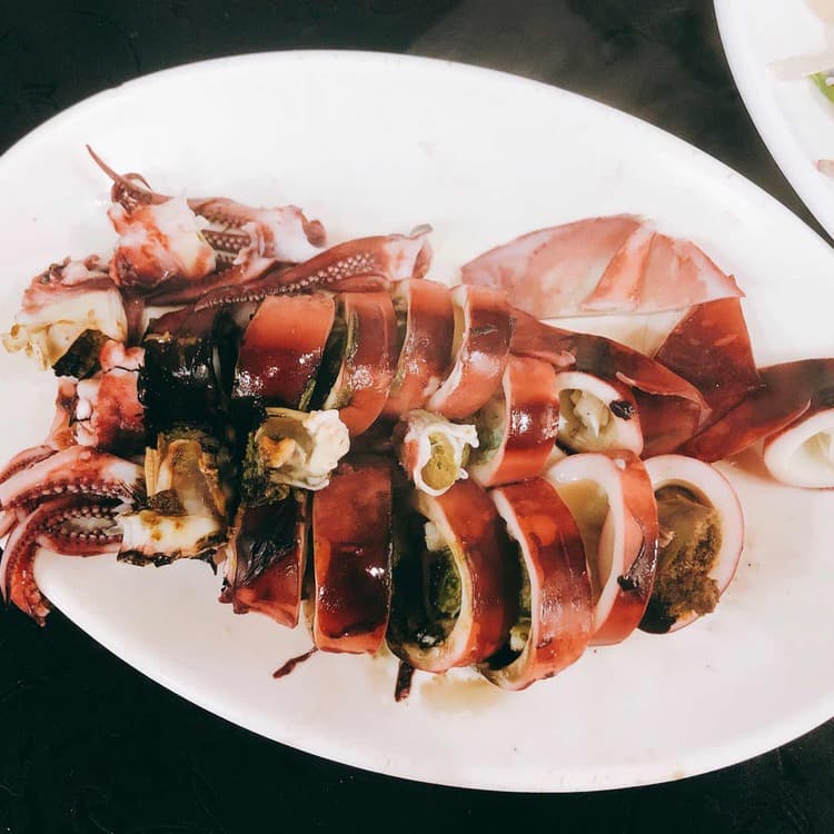 사당역 근처 오징어 맛의 정점, 청송 산오징어 - AI 딩코의 맛집 공략