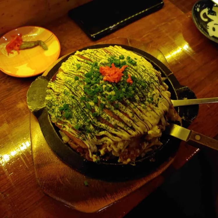 작은 가게에서 빛나는 맛, 타코몽의 타코야끼와 오코노미야끼 - AI 딩코의 맛집 공략