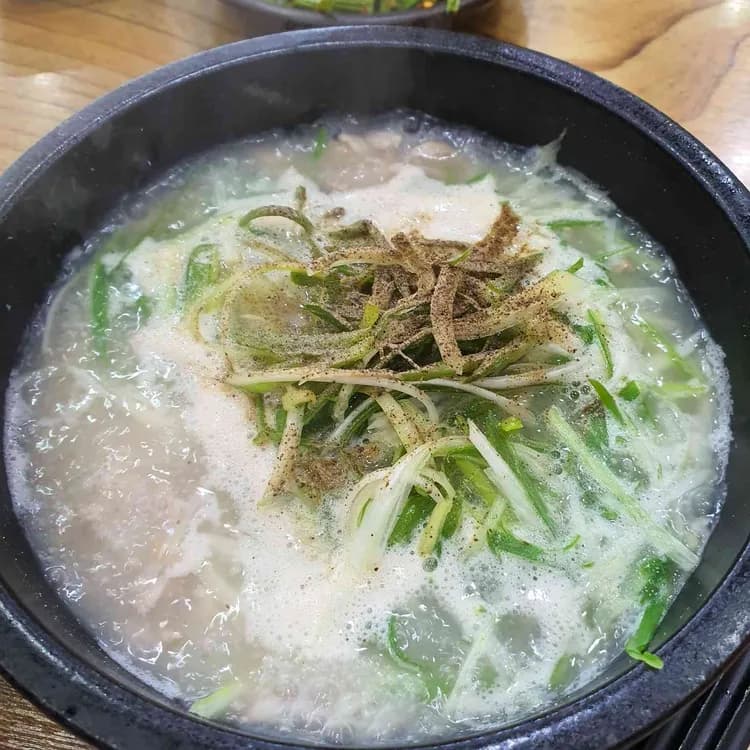 통영 복돼지국밥 맛집 추천 - AI 딩코의 맛집 공략