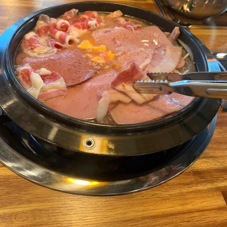 대전 유성구 엉클부대찌개 - AI 딩코의 맛집 공략