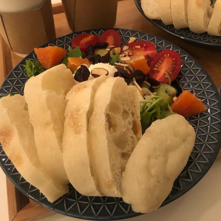 신선한 샐러드 맛집 비마이게스트 - AI 딩코의 맛집 공략