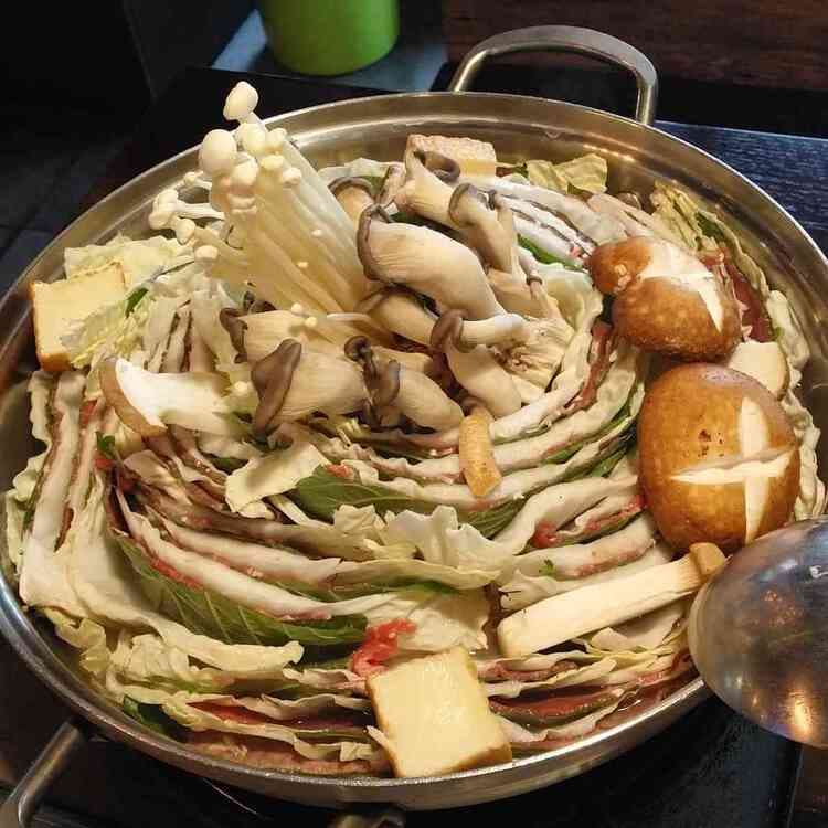 건강한 한끼를 즐길 수 있는 그림나베 - AI 딩코의 맛집 공략