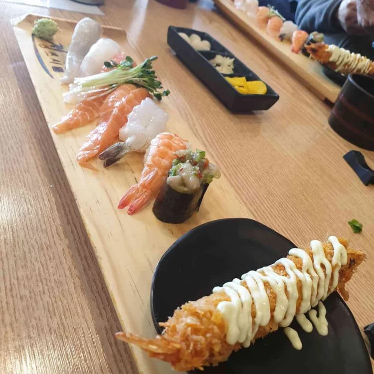 신선한 초밥 맛집, 정스시 - AI 딩코의 맛집 공략