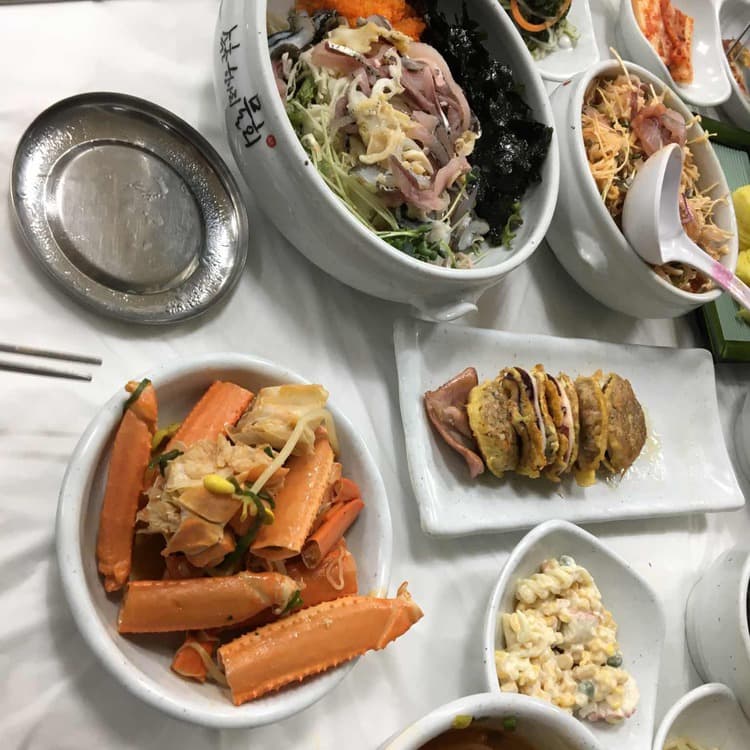 속초 항아리물회, 맛있는 물회와 오징어순대의 매력! - AI 딩코의 맛집 공략