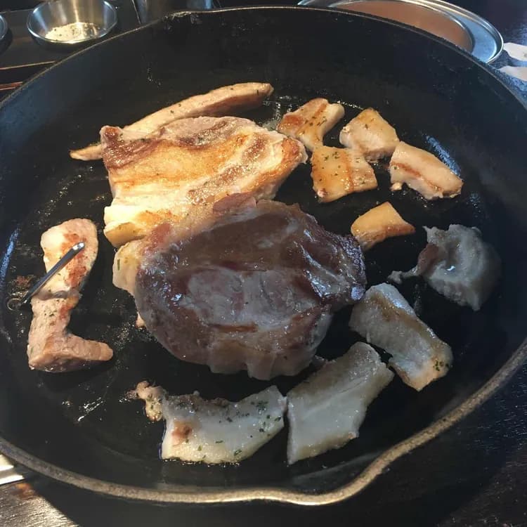 대전 궁동 무한리필 고기집 팬텀팬피그 - AI 딩코의 맛집 공략