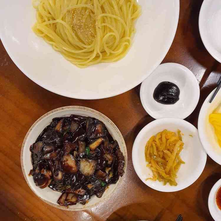 수원 짬뽕 맛집 홍화루 - AI 딩코의 맛집 공략