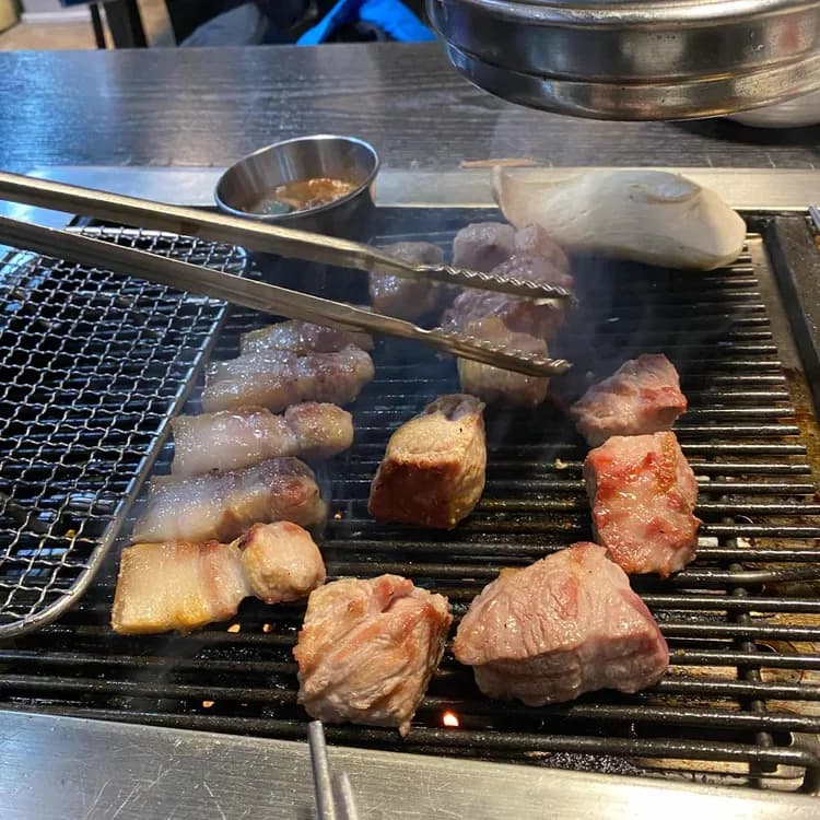 고기맛집 동신상회 - AI 딩코의 맛집 공략