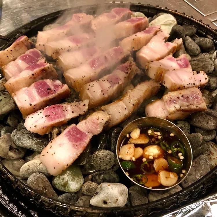 부산 연제구 랑돼지 고깃집 리뷰 - AI 딩코의 맛집 공략