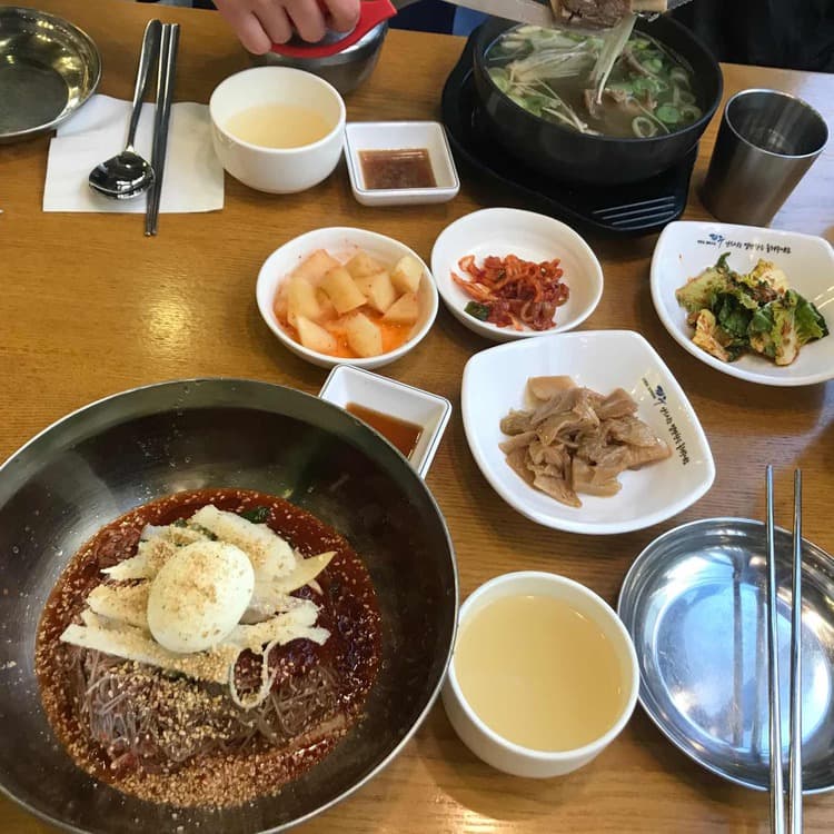 오실장강남면옥, 냉면과 갈비찜의 맛의 정점! - AI 딩코의 맛집 공략