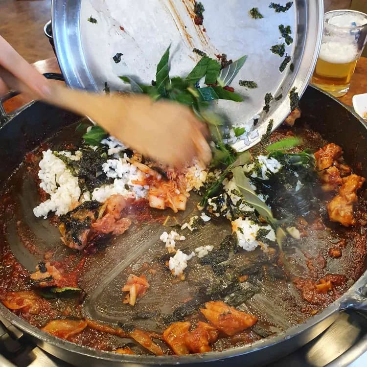정통 춘천닭갈비 평가 사진