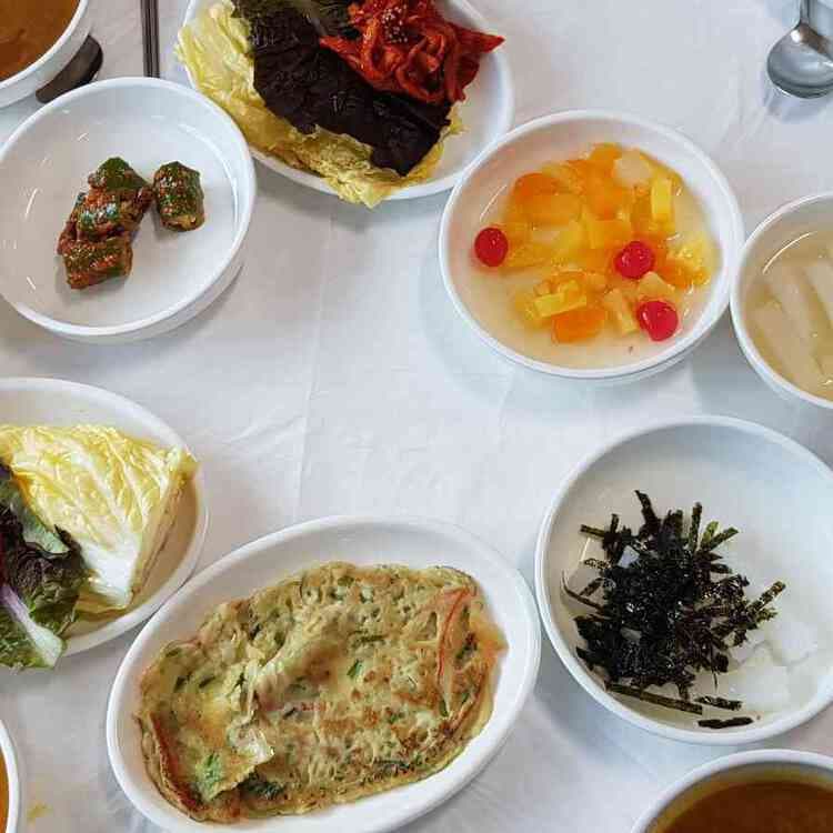 도덕봉가든: 수통골의 유명한 수제비 맛집 - AI 딩코의 맛집 공략