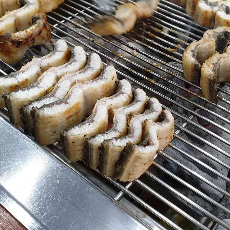 우리마을장어네, 저렴하고 맛있는 민물장어 맛집 - AI 딩코의 맛집 공략