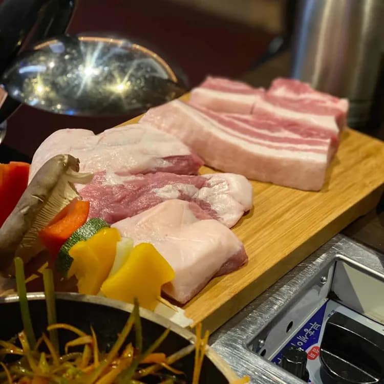 육시리 평가 사진