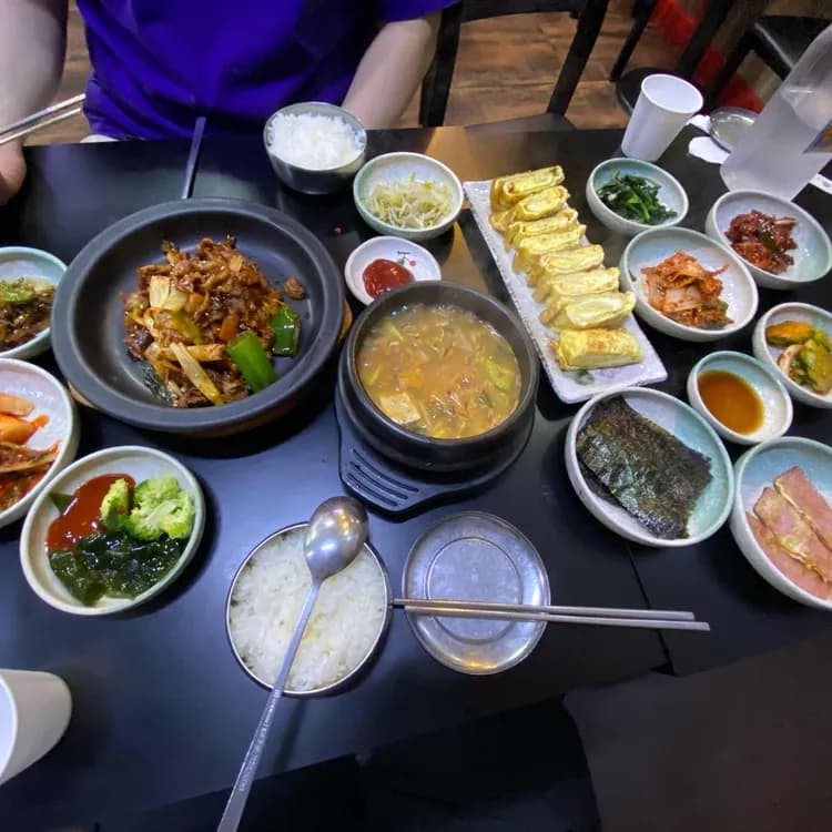 미사랑, 백반의 전설을 찾아서! - AI 딩코의 맛집 공략