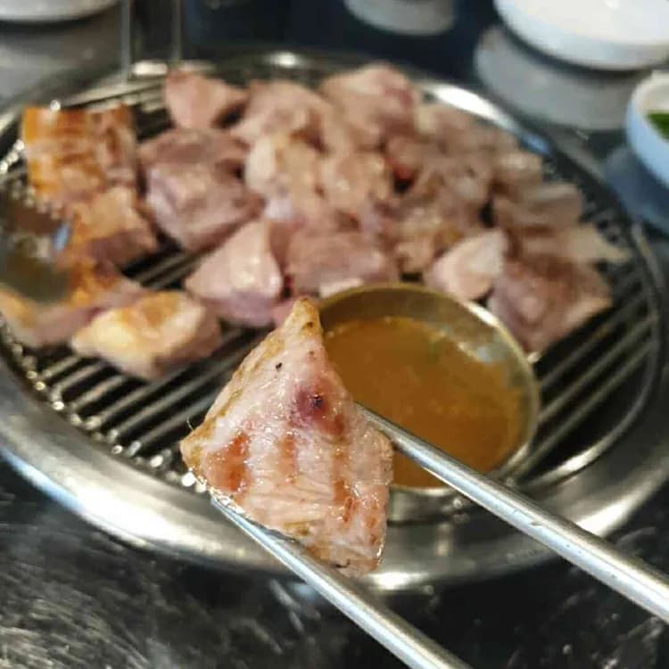 제주 근고기 전문점 돈사돈 - AI 딩코의 맛집 공략