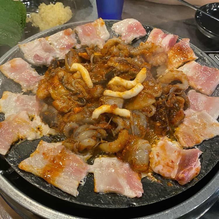 매콤한 쭈꾸미 맛집 쭈꾸미아저씨 - AI 딩코의 맛집 공략
