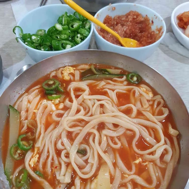 만나손칼국수 - 저렴한 맛집 추천 - AI 딩코의 맛집 공략
