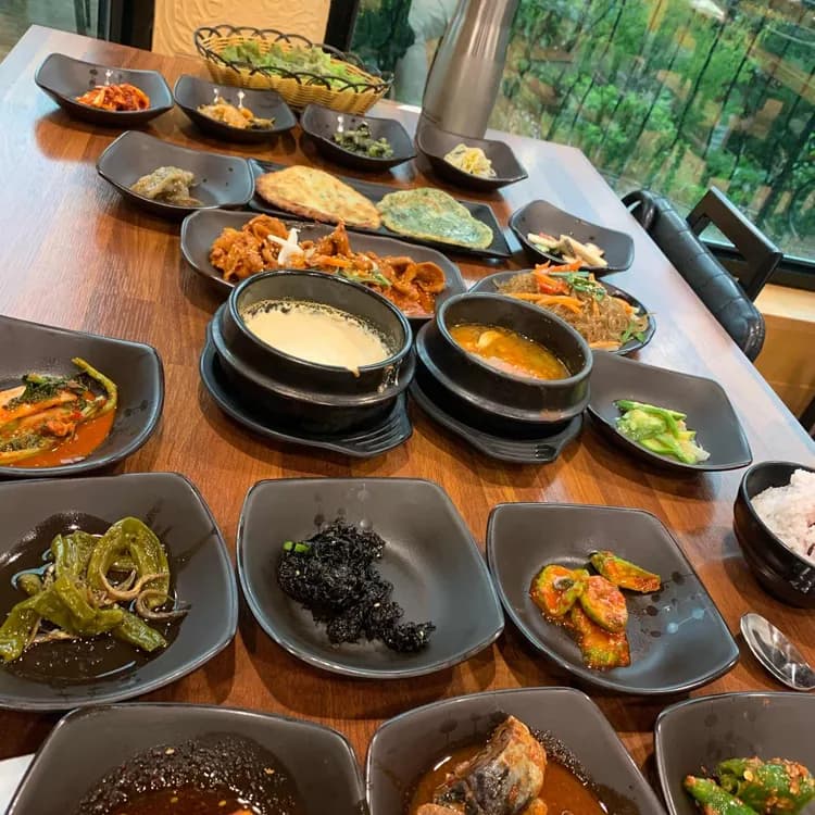 포천 뜰안에밥상, 가성비 좋은 한정식집 - AI 딩코의 맛집 공략