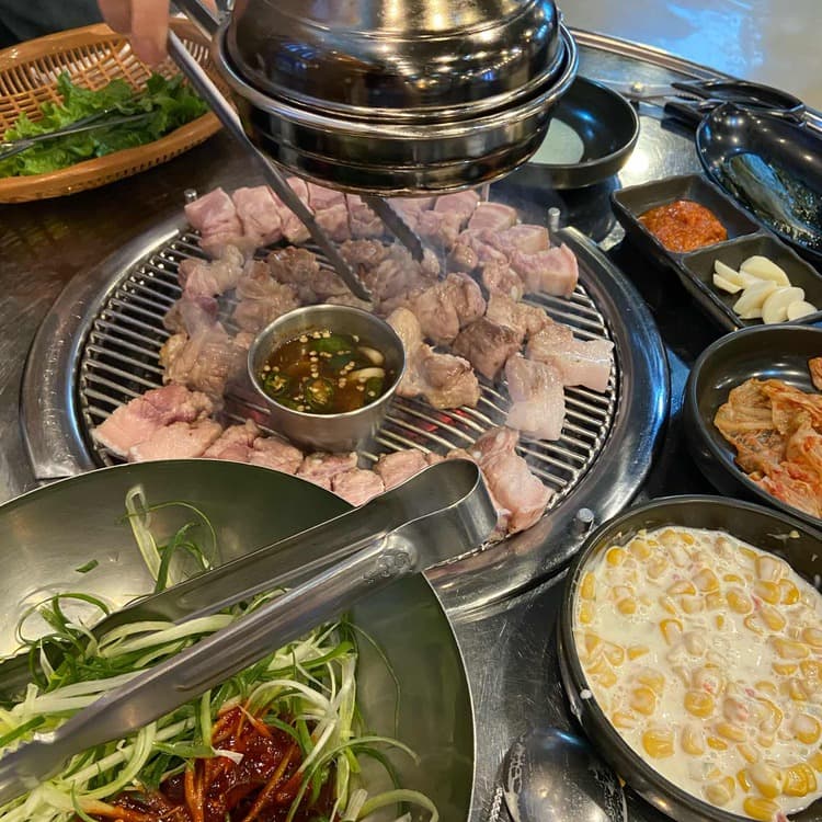 제주 서귀포 맛집 까망돼지 - AI 딩코의 맛집 공략