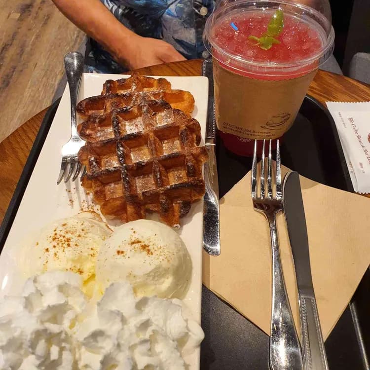 양재 카페 커피빈 - AI 딩코의 맛집 공략