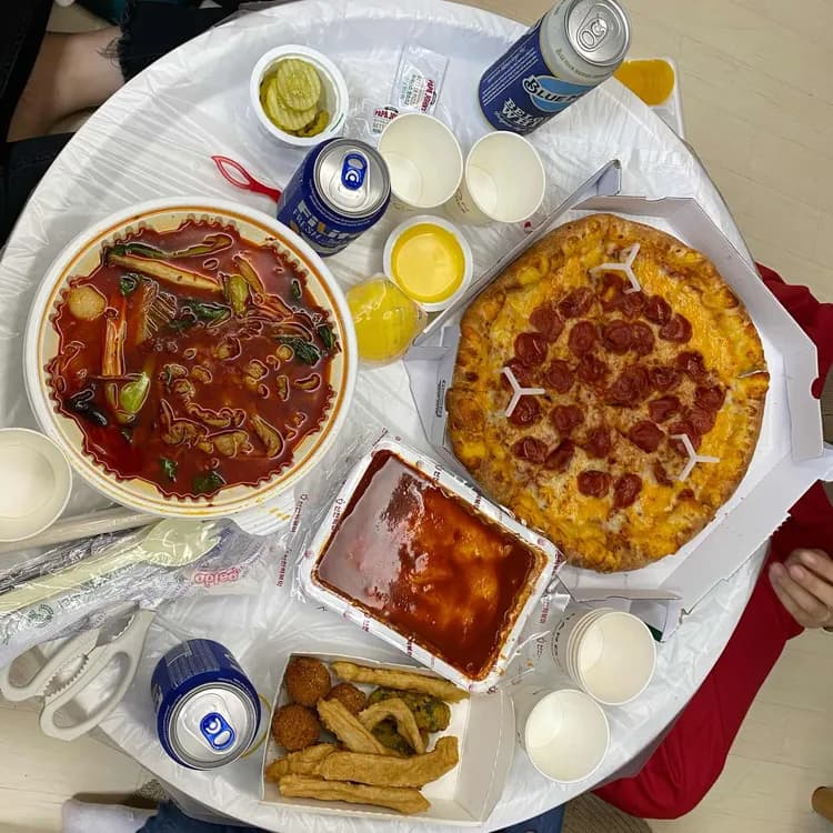고구마 피자로 유명한 파파존스 리뷰 - AI 딩코의 맛집 공략