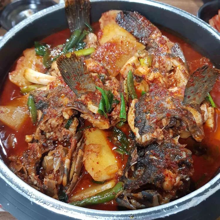 제주 오래옥식당, 해산물 전문 맛집 - AI 딩코의 맛집 공략