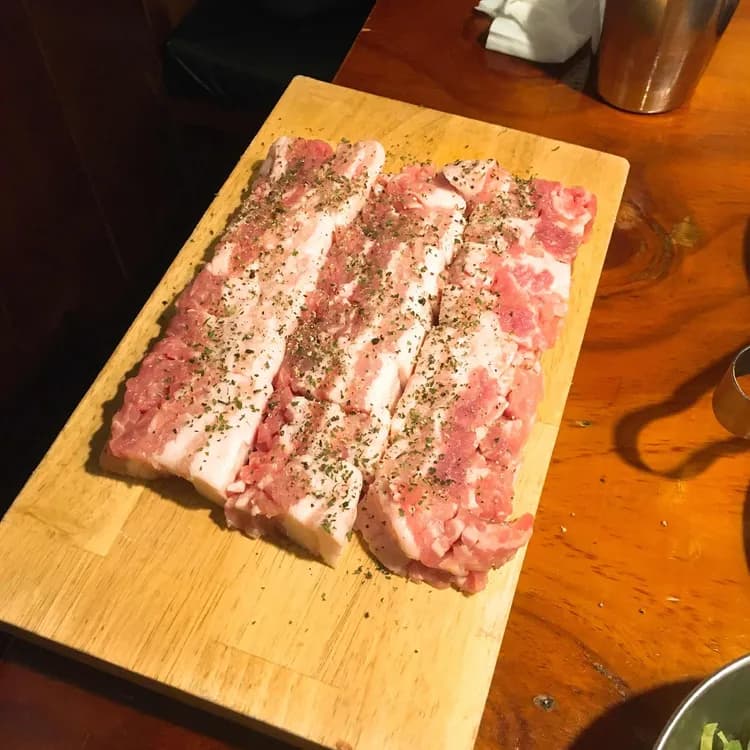 압구정 로데오의 맛있는 비결, 행복추풍령칼삼겹살 - AI 딩코의 맛집 공략
