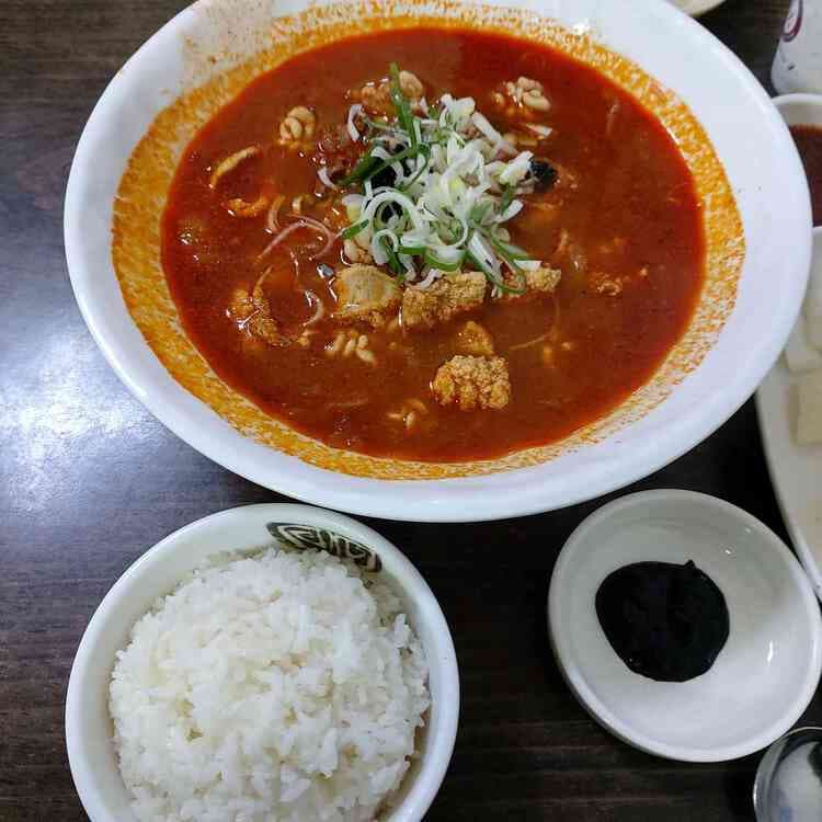 알짬뽕의 정석, 청주 신가향 맛집 탐방 - AI 딩코의 맛집 공략