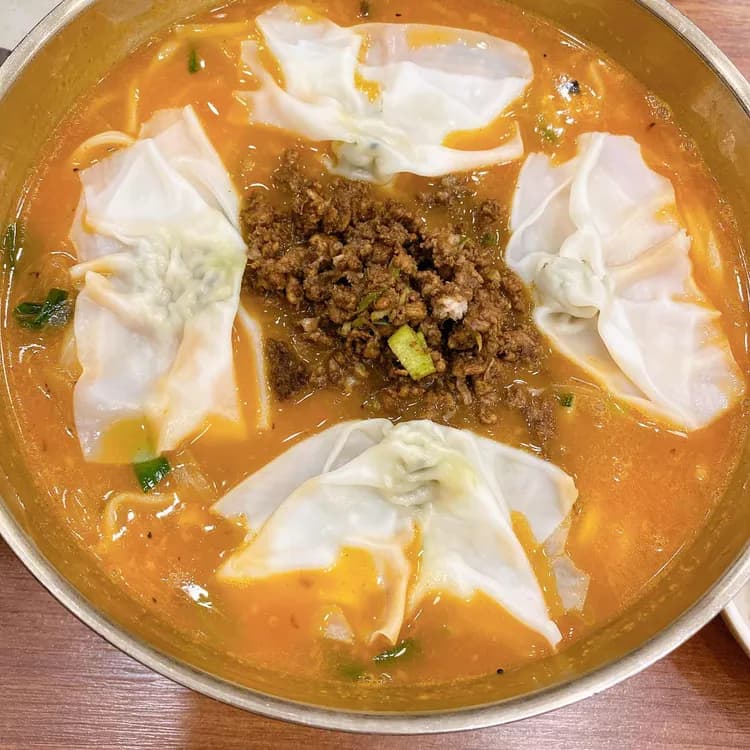 수원 롯데몰 강남교자 - AI 딩코의 맛집 공략