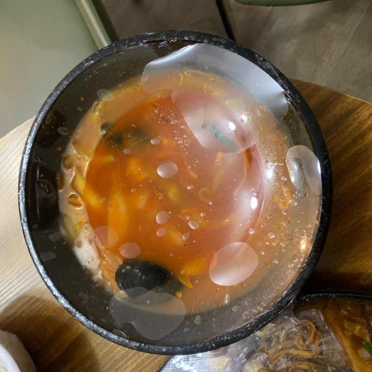 매운 짬뽕으로 유명한 또화반점 - AI 딩코의 맛집 공략