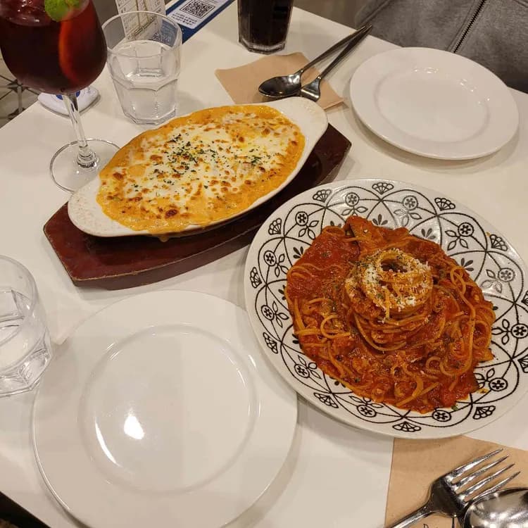 수원역 롤링파스타, 가성비 좋은 스파게티 맛집 - AI 딩코의 맛집 공략