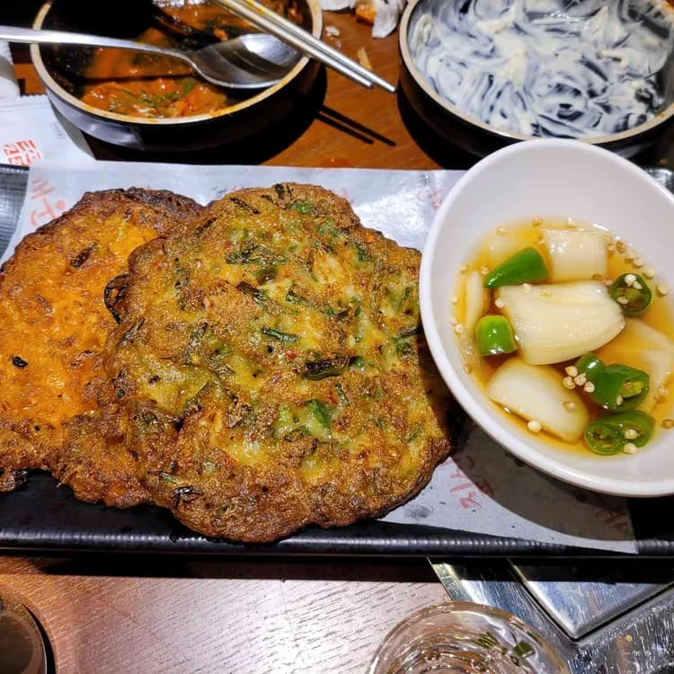 짚신매운갈비찜 - 매운맛 강조, 가성비 좋은 갈비찜 전문점 - AI 딩코의 맛집 공략