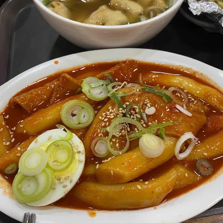 대왕김밥, 가성비 좋은 김밥의 대표주자! - AI 딩코의 맛집 공략