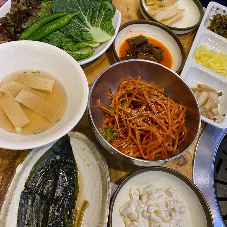 맛찬들왕소금구이, 동탄 고기집의 맛있는 비결 - AI 딩코의 맛집 공략
