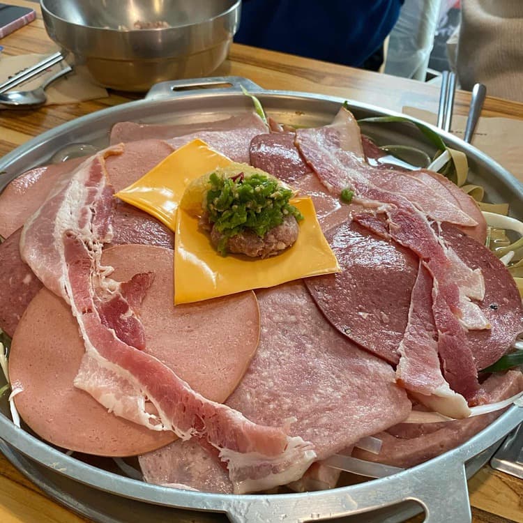 맛 좋은 이태리부대찌개 - AI 딩코의 맛집 공략