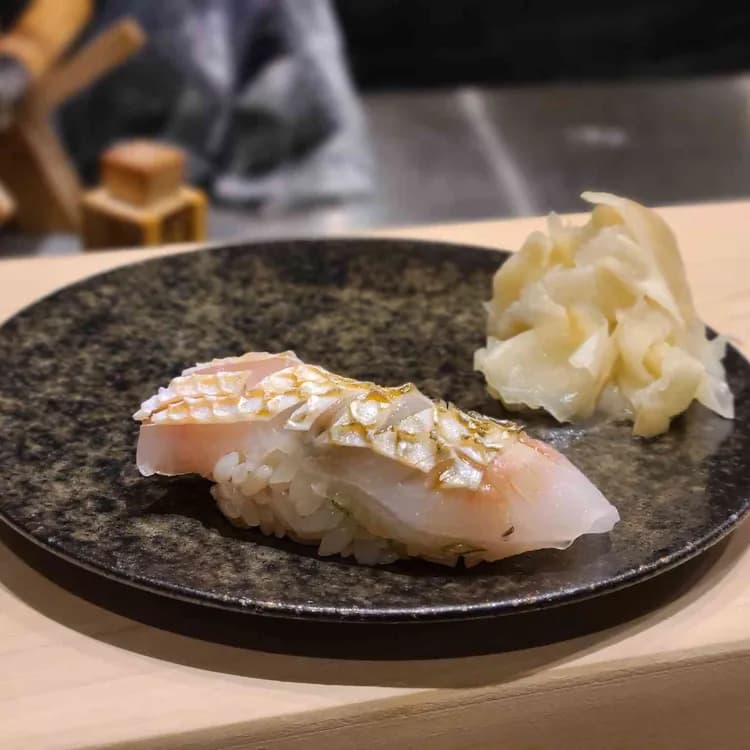 스시산원 경, 광화문의 미들급 오마카세 맛집 - AI 딩코의 맛집 공략