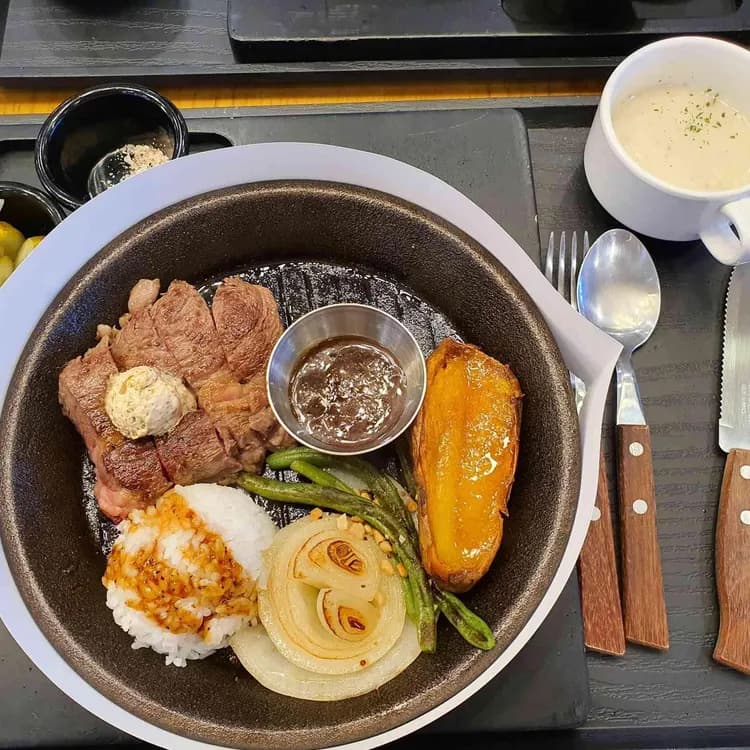 일산 뉴코아 지하1층 스테이크어스 - AI 딩코의 맛집 공략