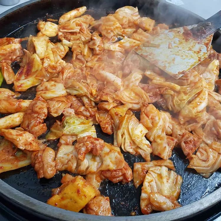 춘천닭갈비막국수 맛집 리뷰 - AI 딩코의 맛집 공략
