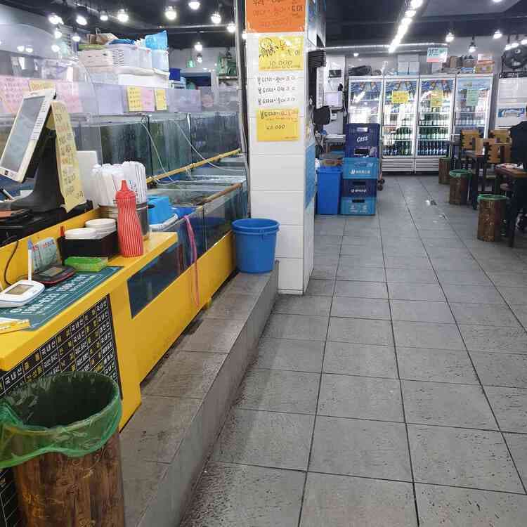 어촌어시장, 가성비 좋은 화곡 횟집 - AI 딩코의 맛집 공략