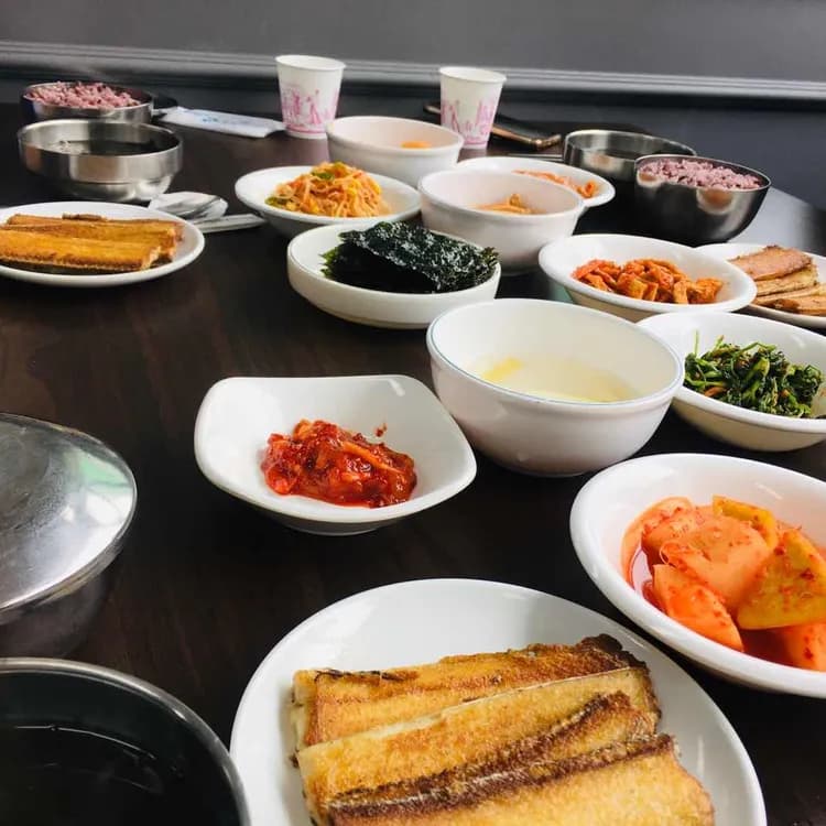둥근상 시골집, 갈치구이 맛집 - AI 딩코의 맛집 공략