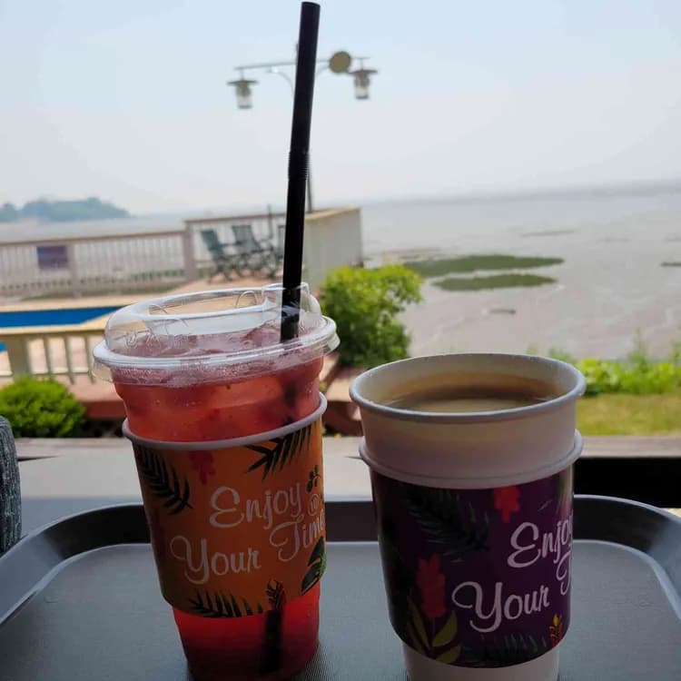 바오밥카페, 동막해수욕장 바다 전망 좋은 조용한 카페 - AI 딩코의 맛집 공략