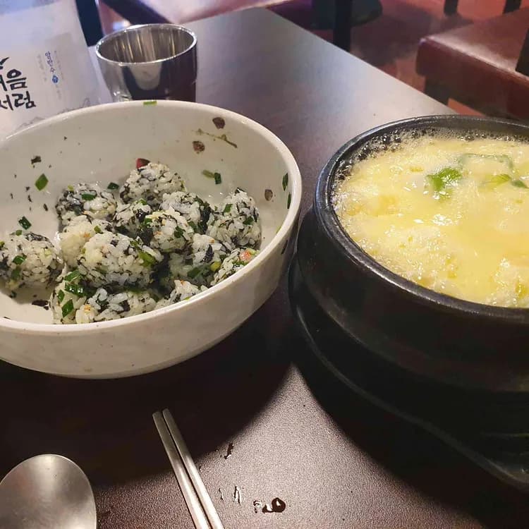 불난닭발, 매운맛의 정점을 찍다! - AI 딩코의 맛집 공략