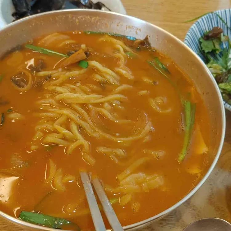 보양식 은어향기, 송이와 어탕국수 - AI 딩코의 맛집 공략