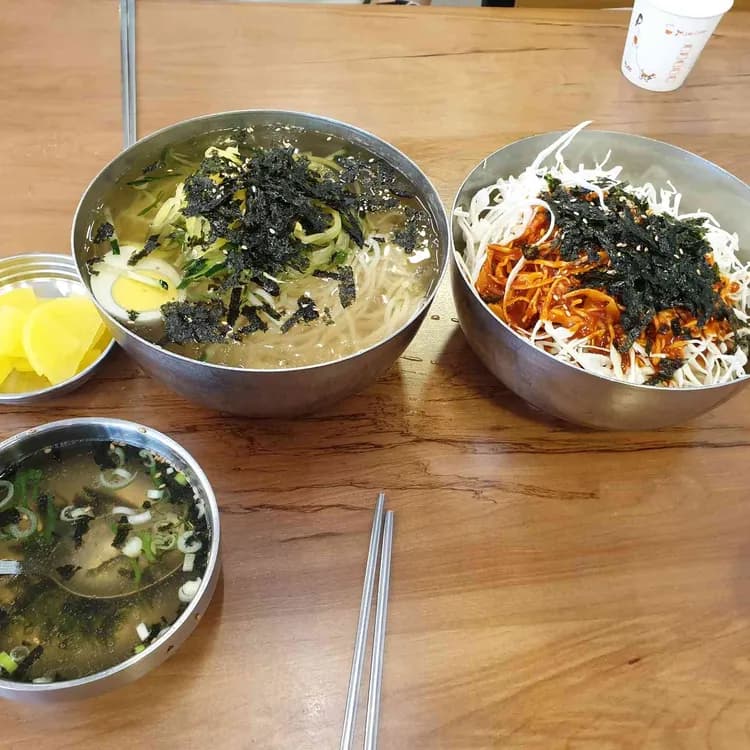 신선식당, 저렴한 가격에 시원한 맛 찾기 - AI 딩코의 맛집 공략