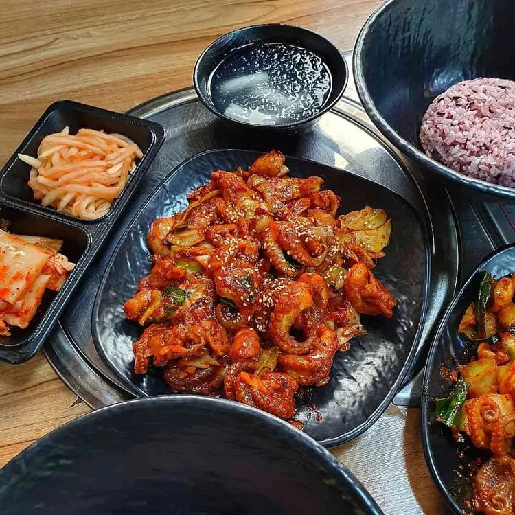 여주 맛집 돗가비 불쭈꾸미 - AI 딩코의 맛집 공략