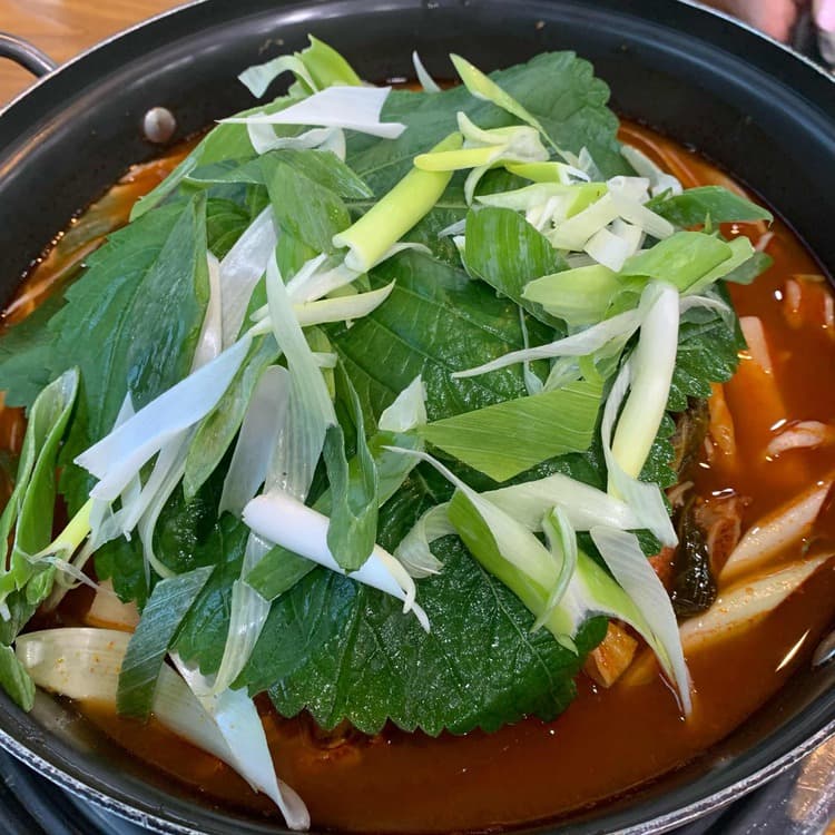 두리맛감자탕 - 감자탕 전문점 - AI 딩코의 맛집 공략