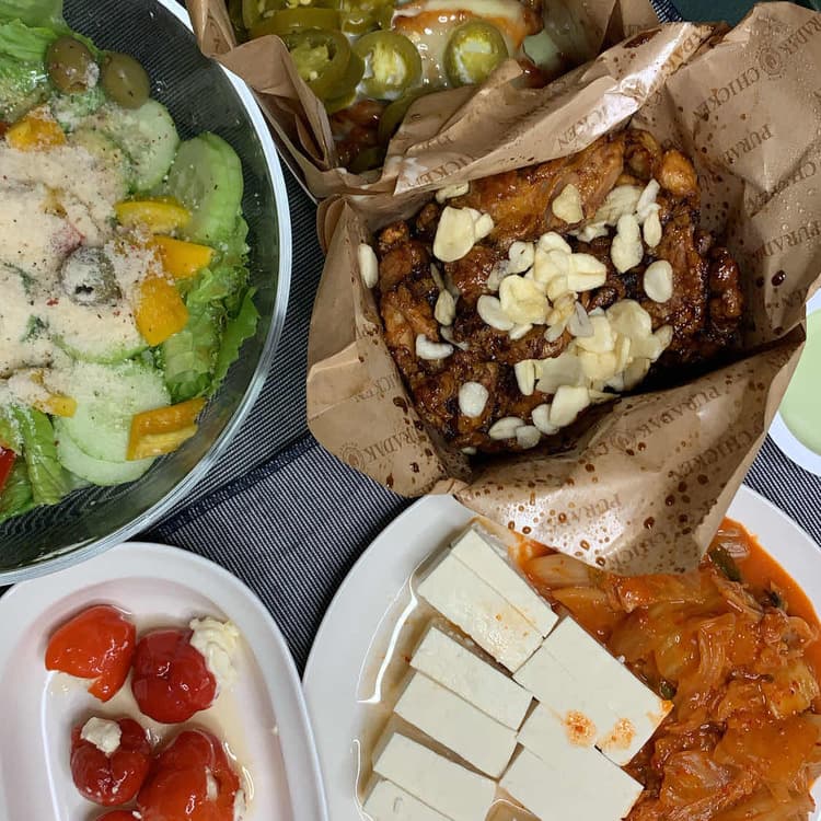 맛 좋고 가격 저렴한 치킨 푸라닭 - AI 딩코의 맛집 공략